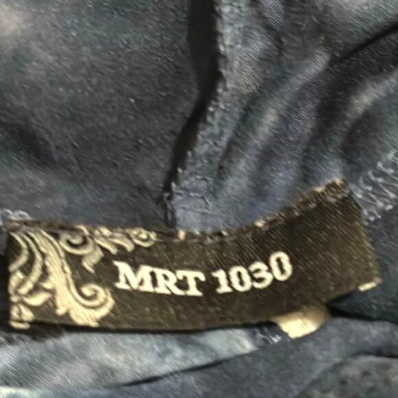 Sleeveless Blue Tie-Dye Hooded Dress With Back Cutout Detail - Picture 4 of 9